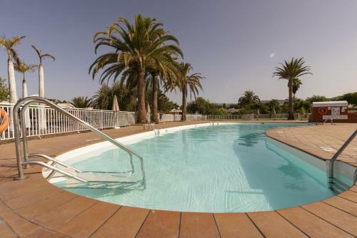 Los Melocotones Maspalomas Private Access Garden Pool
