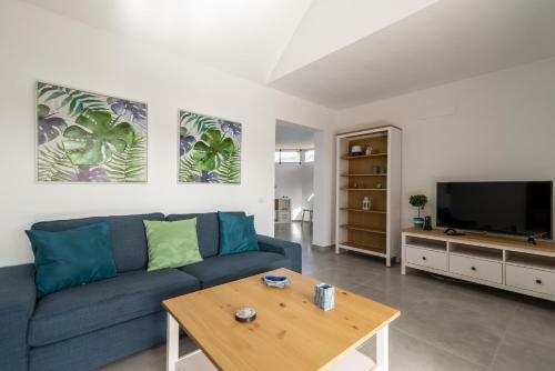 Los Melocotones Maspalomas Private Access Garden Pool