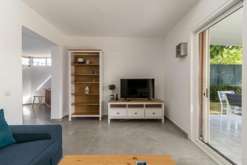Los Melocotones Maspalomas Private Access Garden Pool