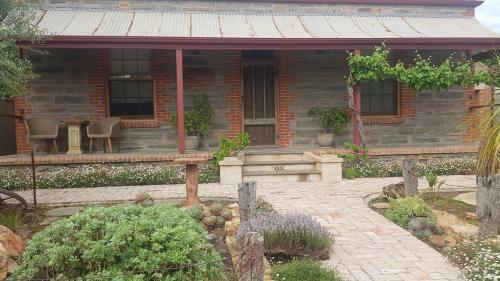 Angaston's Rusty Olive B&B