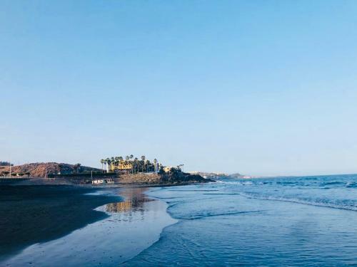 Apartamento Pharus: Retro Beach Home