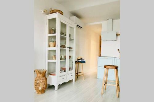 Apartamento Pharus: Retro Beach Home