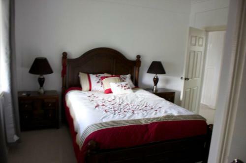 Remarkable 2-bed Apartment In Kingston