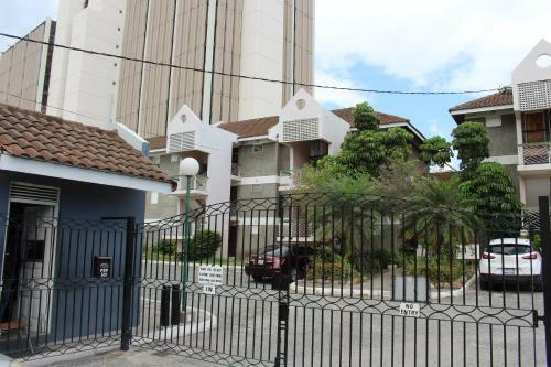 Apartamento Cityscape At Chelsea Manor / New Kingston Studio!