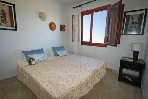 Modern 2 Bedroom Duplex- Golf, Mountains,sea, Pool