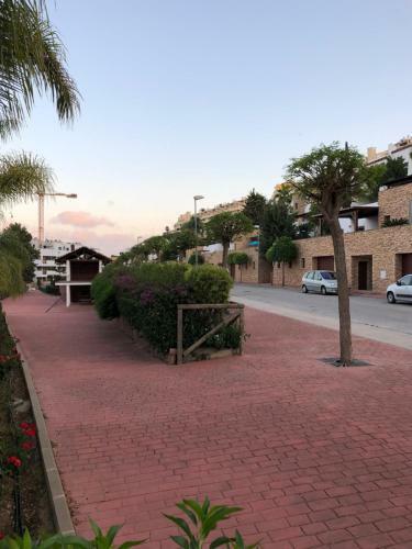 Modern 2 Bedroom Duplex- Golf, Mountains,sea, Pool