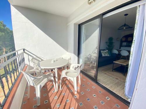 Cozy Apartment - Sea Views - Near To Beach