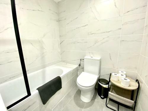 Cozy Apartment - Sea Views - Near To Beach