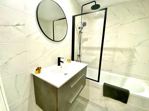 Cozy Apartment - Sea Views - Near To Beach