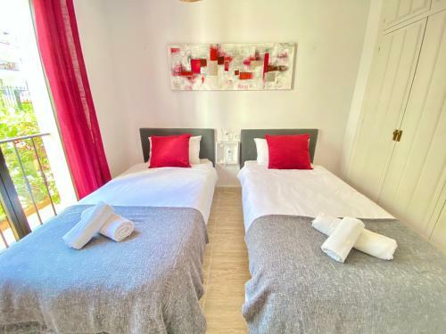 Cozy Apartment - Sea Views - Near To Beach