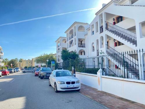 Cozy Apartment - Sea Views - Near To Beach