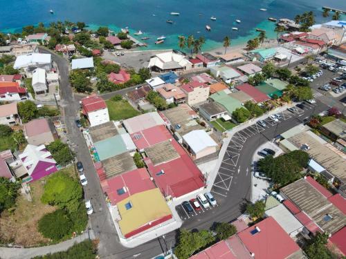 Villa Perle D'or, Dans Bourg de Sainte-anne, Jacuzzi, Plage � 5' � Pied