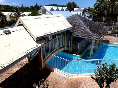 Apartamento Duplex Climatis� - Piscine-plage - 1 � 4 Personnes