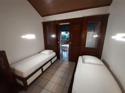 Apartamento Duplex Climatis� - Piscine-plage - 1 � 4 Personnes