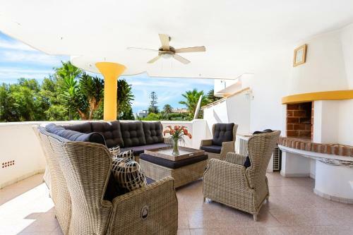 Nice 3 Bedroom Apartment In La Siesta Golf Calahonda