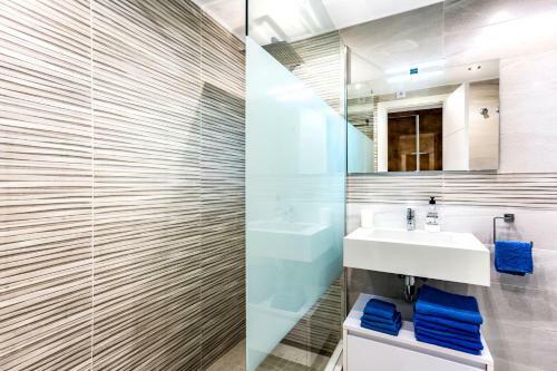 Nice 3 Bedroom Apartment In La Siesta Golf Calahonda