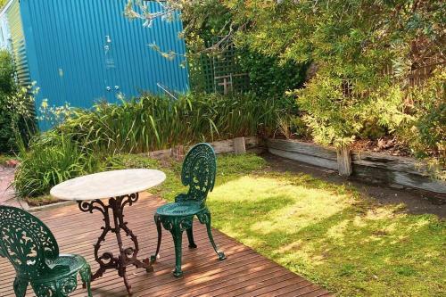 Lighthouse Retreat - Pet Friendly Free Wifi
