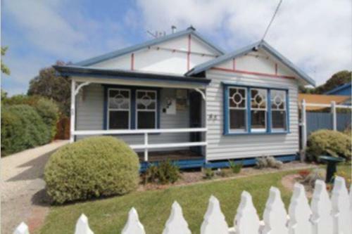Lighthouse Retreat - Pet Friendly Free Wifi