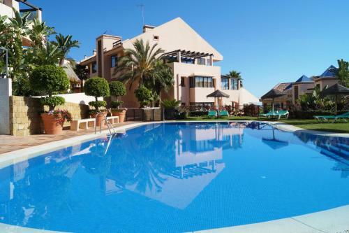 New Luxurious Apartment With Sea And Sunrise View