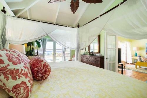 Villa Splash Of Lime - Private Hilltop Pool Oasis!