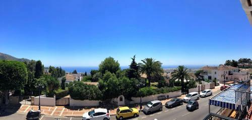Spacious And Light Two Bedroom Apartment In Mijas!