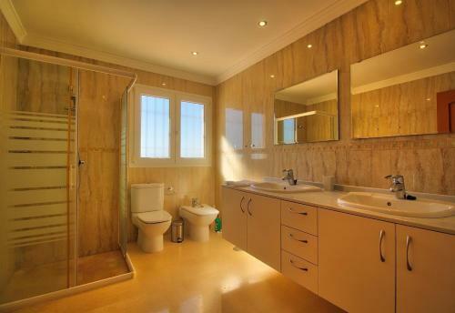 Luxurius Villa With Private Pool