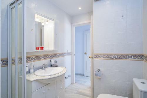 Penthouse In Calahonda Park
