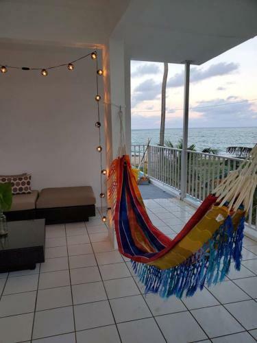 Avocado Beach Apartment