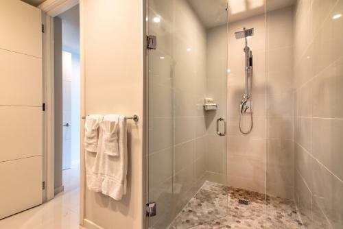 Apartamento Luxury Sophisticated Oceanfront Pool & Beach Access 2 Bed Apt