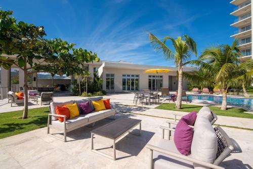 Apartamento Luxury Oceanfront Residence Condo