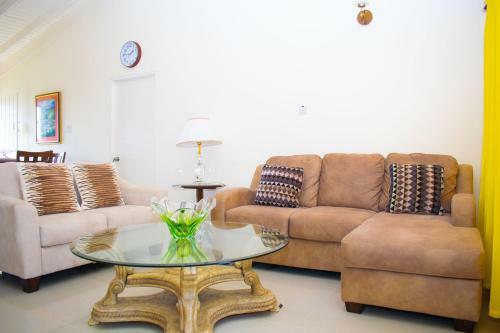Villa Sweet Retreat Homes