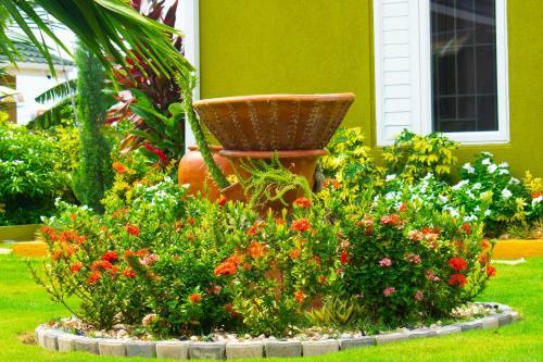 Villa Sweet Retreat Homes