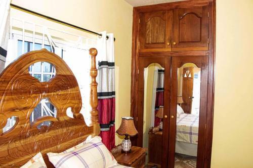 Hostal Bev's Rosevilla