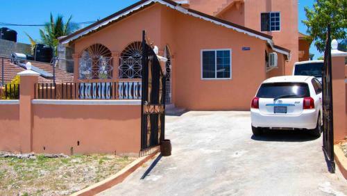 Hostal Bev's Rosevilla