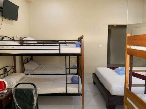 Hotel Bay View Barbers Lodge