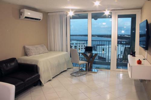 Private Apartment At Mar� St Clair Hotel