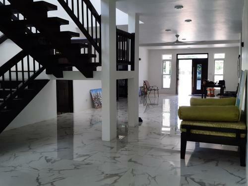Deluxe Yrie Beach Villa