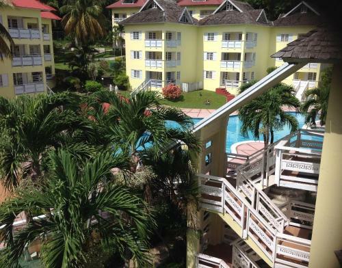 Apartamento River Side Apt 9 @ Mystic Ridge.