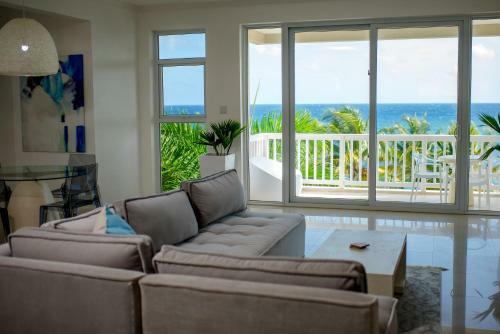 Apartamento Whispering Seas Oceanfront Suite