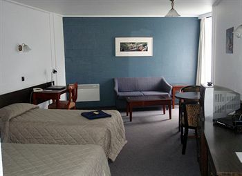 West Coaster Motel