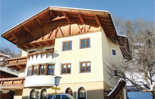 Apartment Quadratsch II