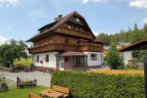 Hostal Pension Waldesruh/halseralm