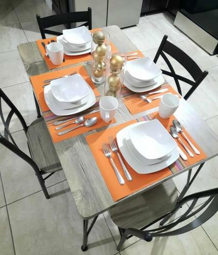 Apartamento Spacious 2 Bedroom In Portmore With Pool