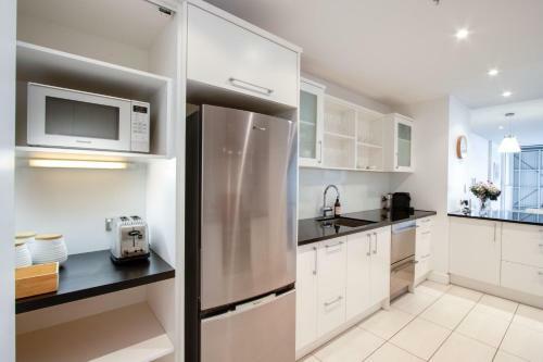 Ahuriri Luxury Apartment - Ahuriri Holiday Home