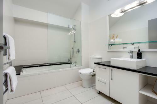 Ahuriri Luxury Apartment - Ahuriri Holiday Home