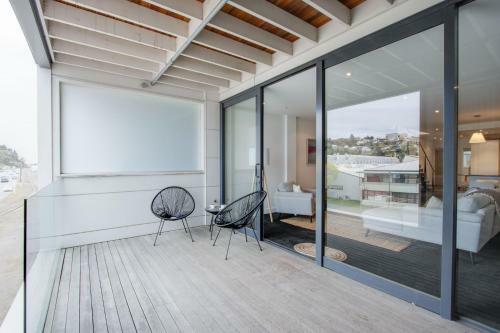 Ahuriri Luxury Apartment - Ahuriri Holiday Home