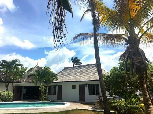 Reef Winds Villa