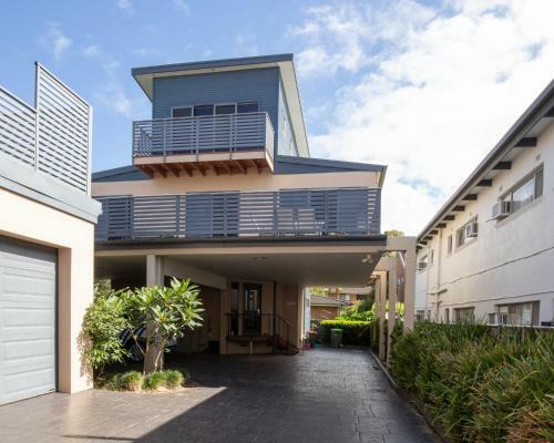 Spacious 3-bed Home With Bayviews From Balcony