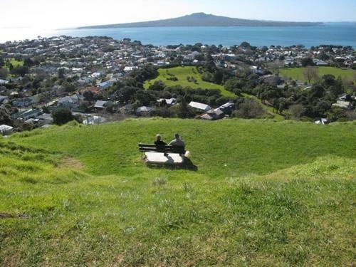 Large Spacious Family Home,close Devonport&beaches