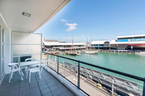 Qv Cbd Waterfront Apartment Balcony Wifi - 707